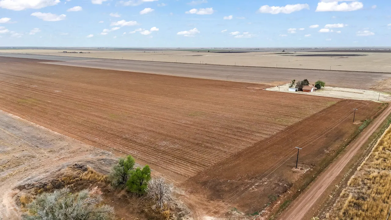 Photo 10 — 1283 County Road 12, Tulia, TX 79088