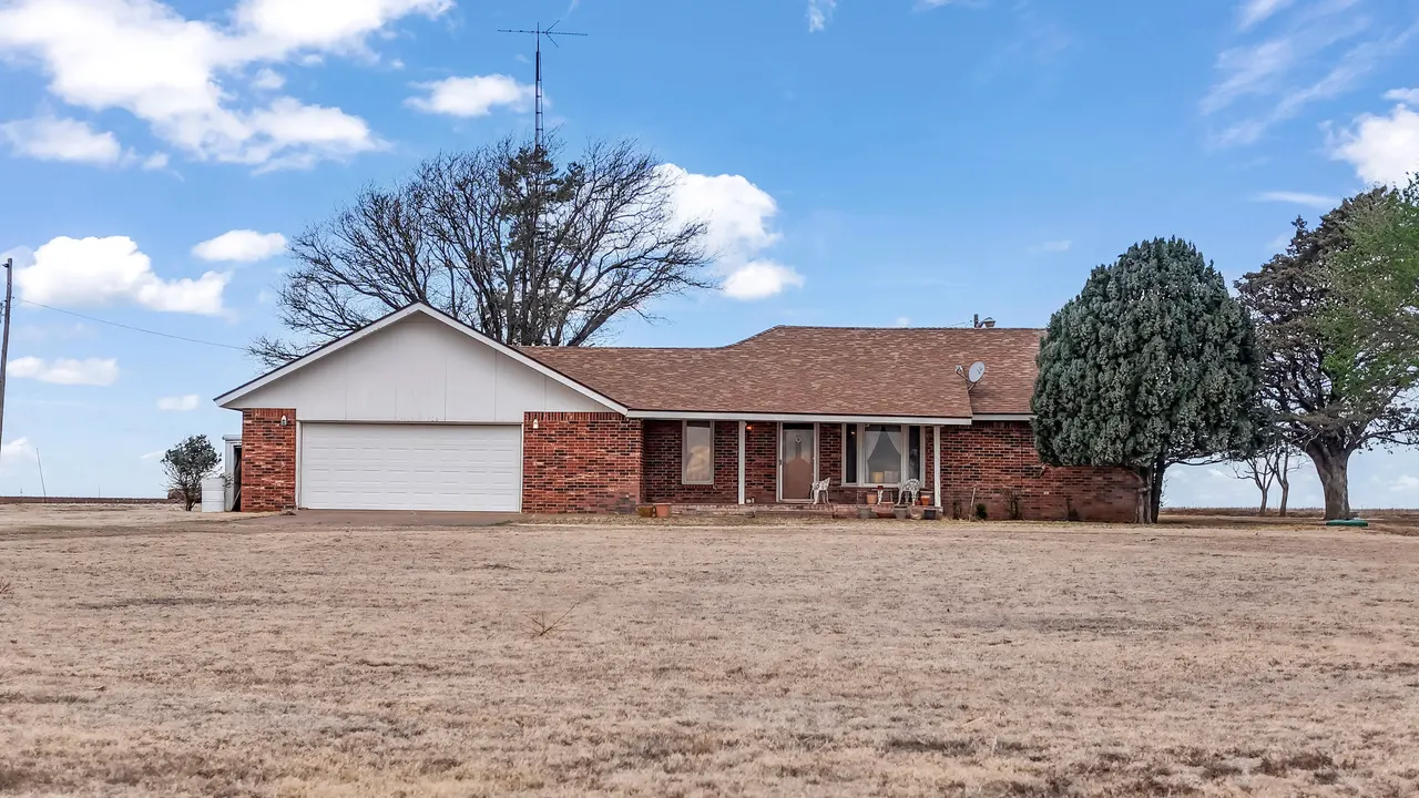 Photo 13 — 1283 County Road 12, Tulia, TX 79088