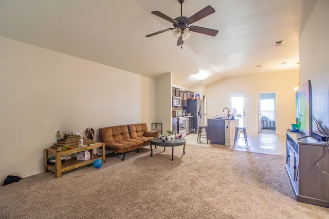 Photo 4 — 7419 103rd Street, Lubbock, TX 79424