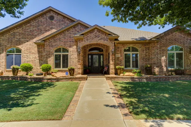 Photo 2 — 6008 89th Street, Lubbock, TX 79424