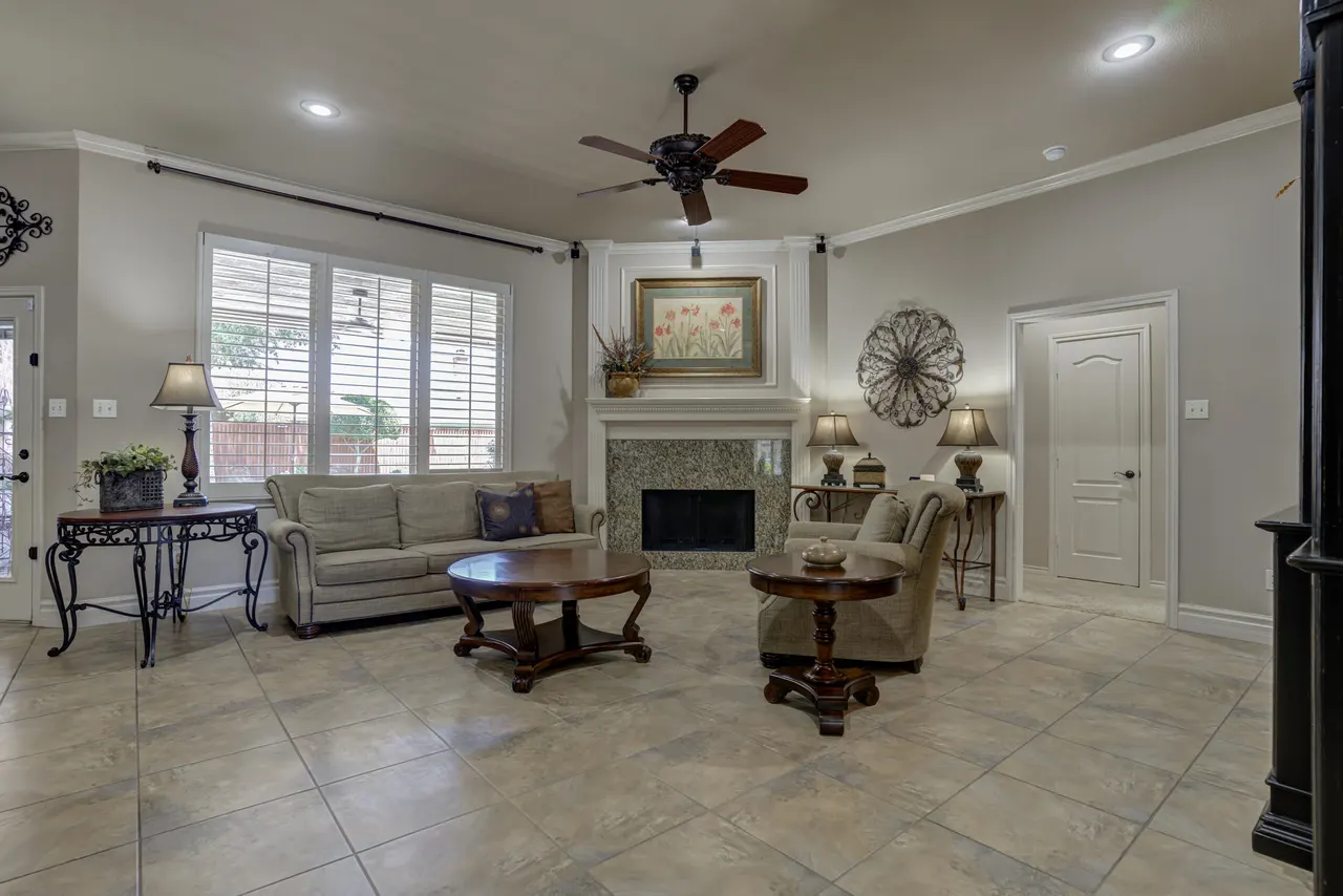 Photo 9 — 6008 89th Street, Lubbock, TX 79424