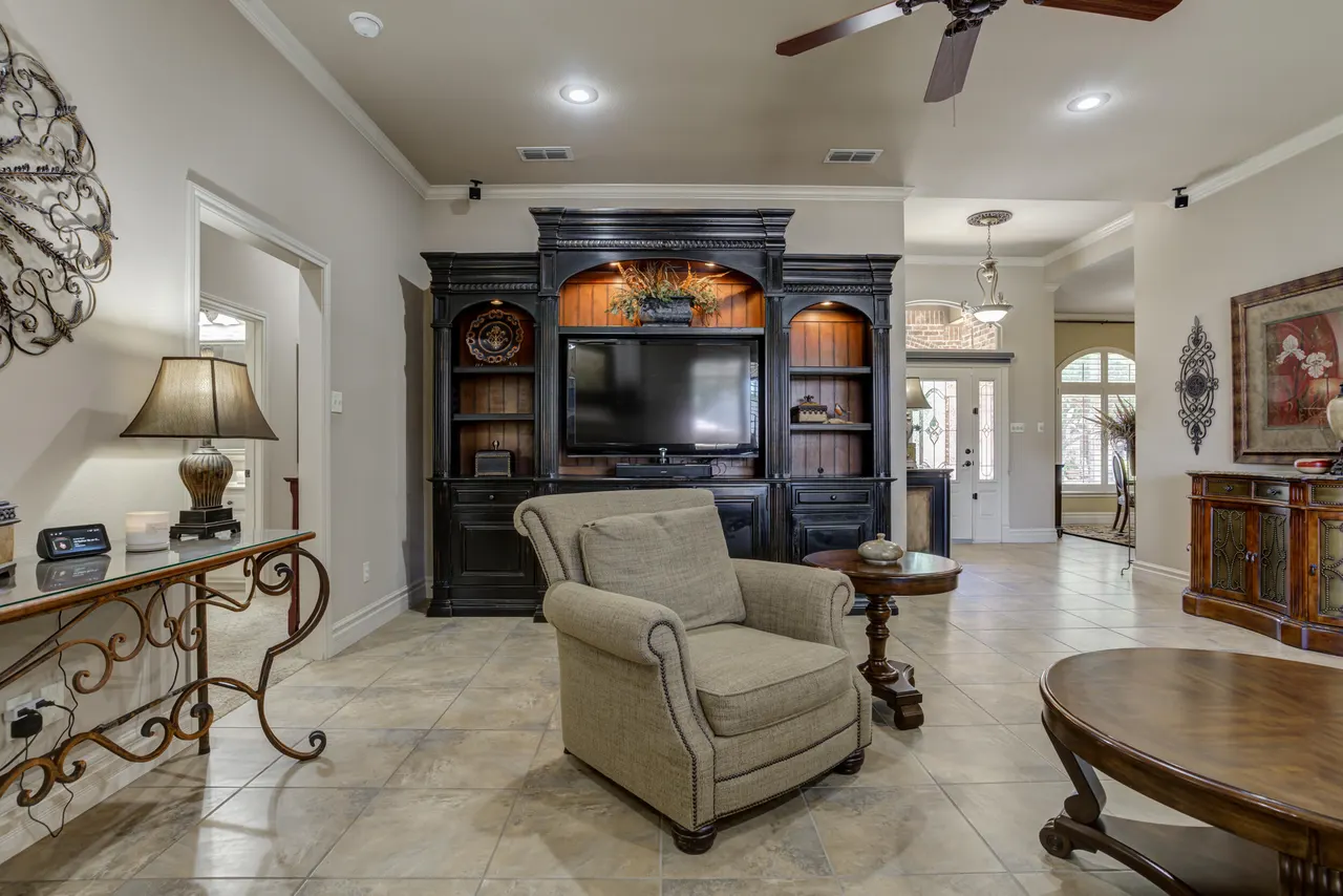 Photo 14 — 6008 89th Street, Lubbock, TX 79424