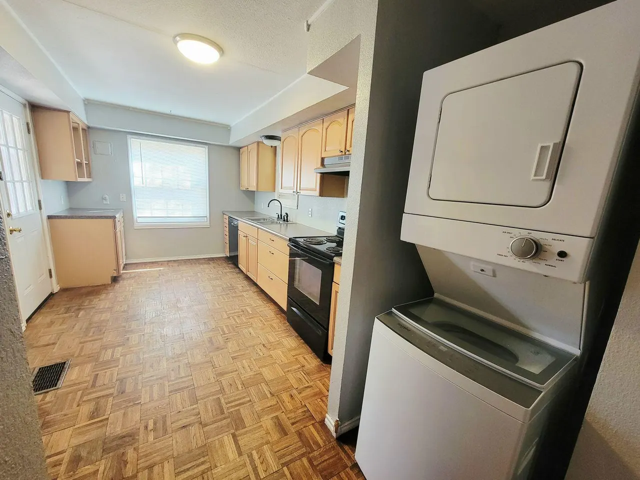 Photo 5 — 2003 16th Street, Lubbock, TX 79401