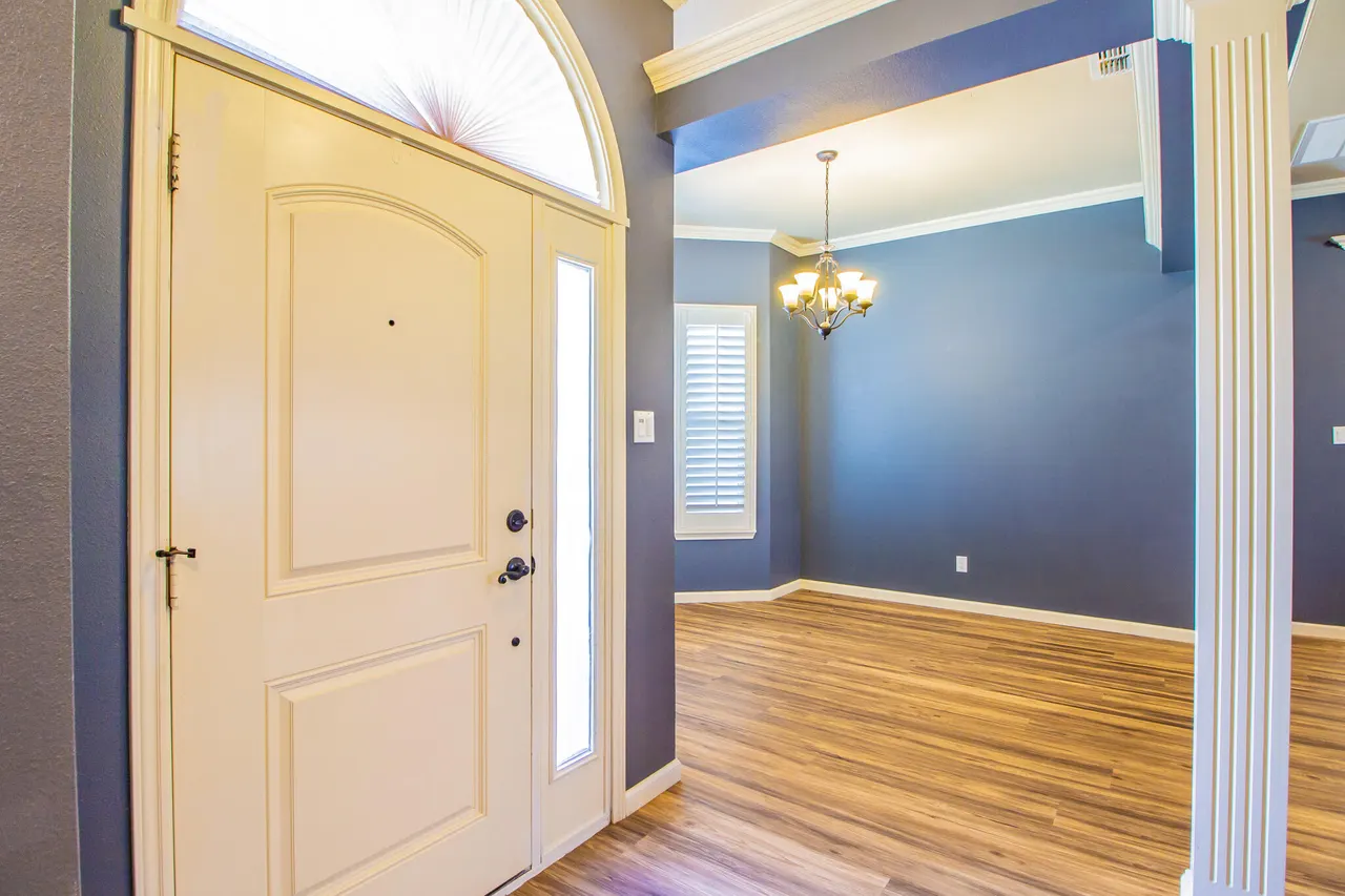 Photo 4 — 8827 13th Street, Lubbock, TX 79416