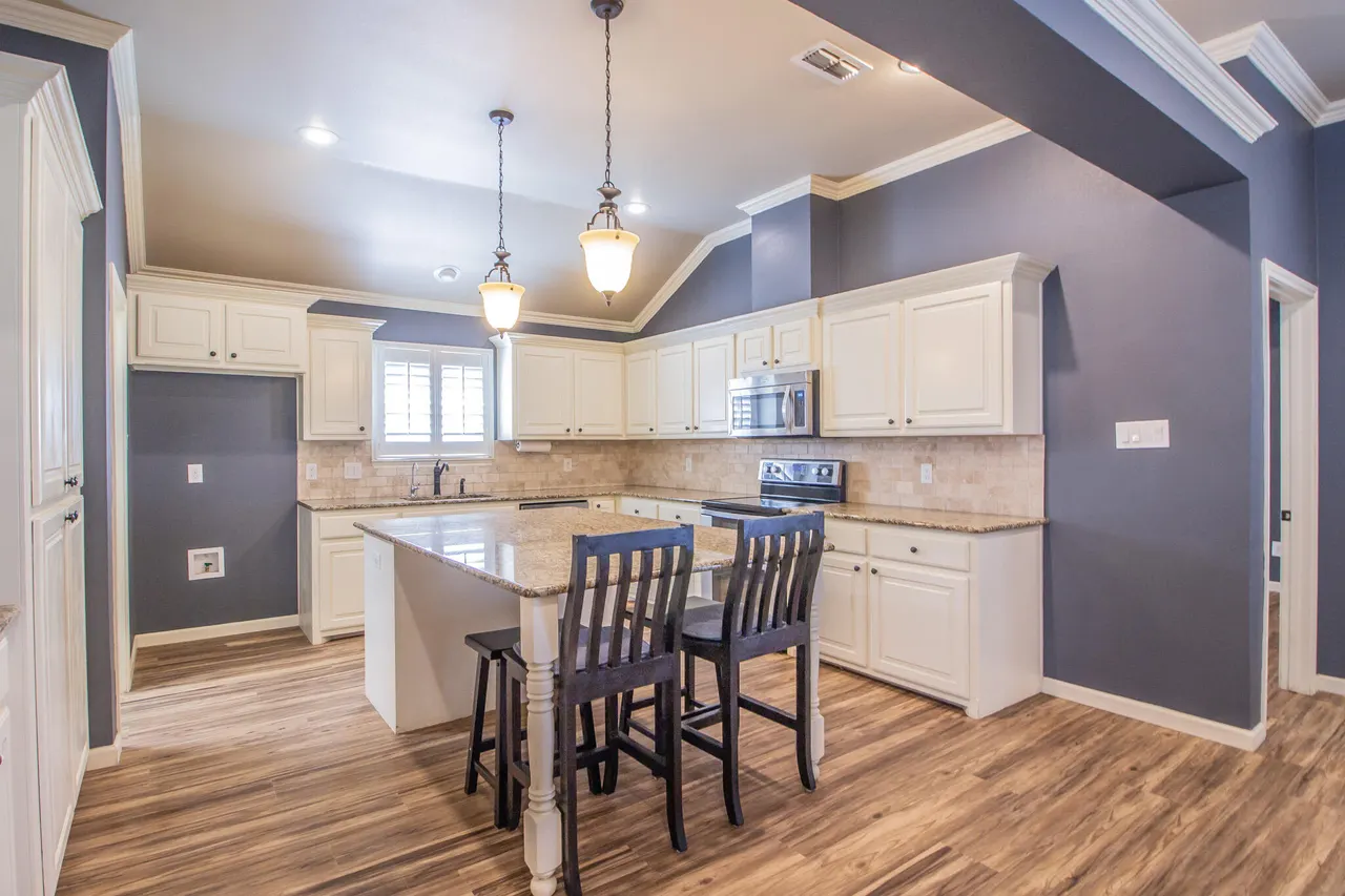 Photo 12 — 8827 13th Street, Lubbock, TX 79416