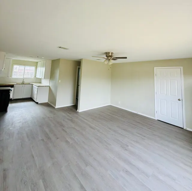 Photo 4 — 612 Lawrence Street, Anton, TX 79313
