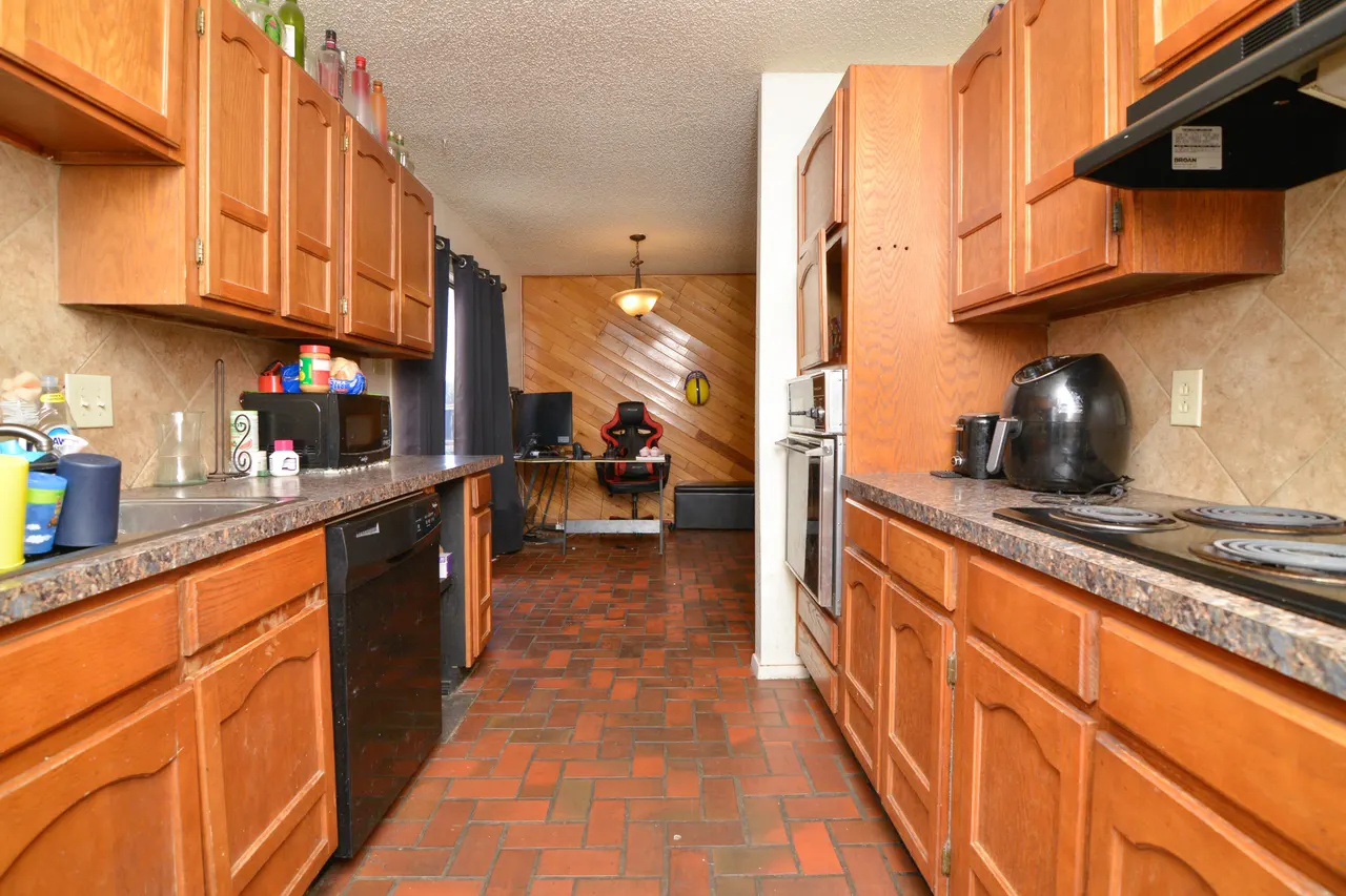 Photo 10 — 3313 79th Street A & B, Lubbock, TX 79423