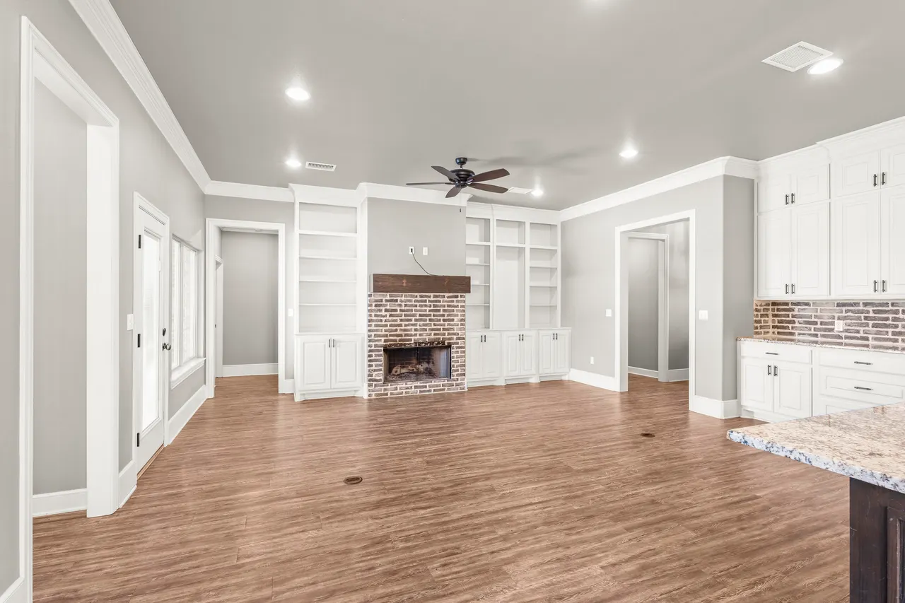 Photo 7 — 1131 17th Street, Shallowater, TX 79363
