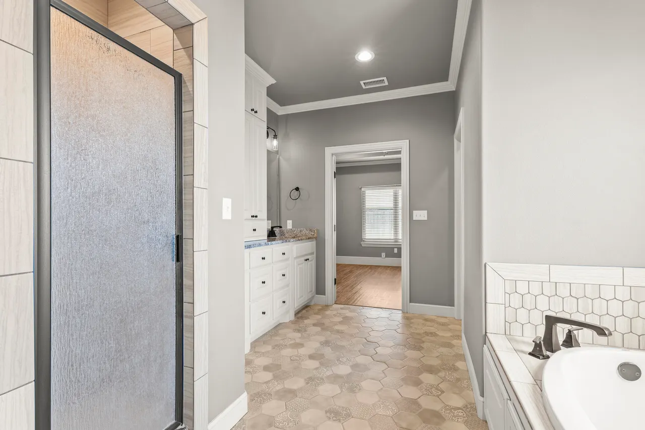 Photo 16 — 1131 17th Street, Shallowater, TX 79363