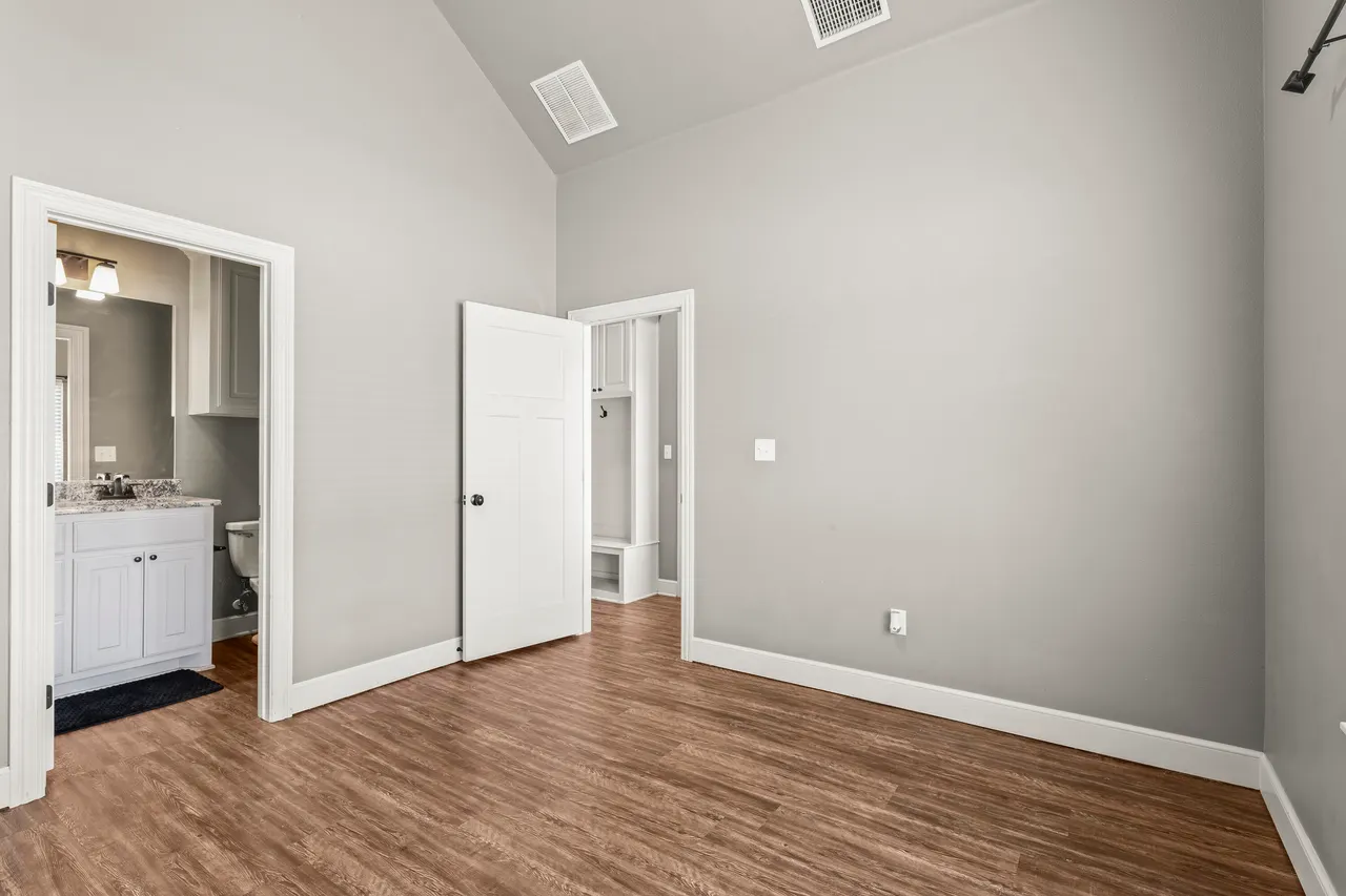 Photo 25 — 1131 17th Street, Shallowater, TX 79363