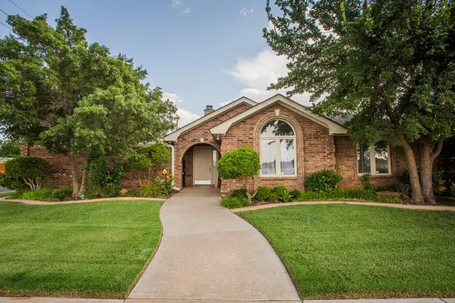 Photo 2 — 3101 108th Street, Lubbock, TX 79423