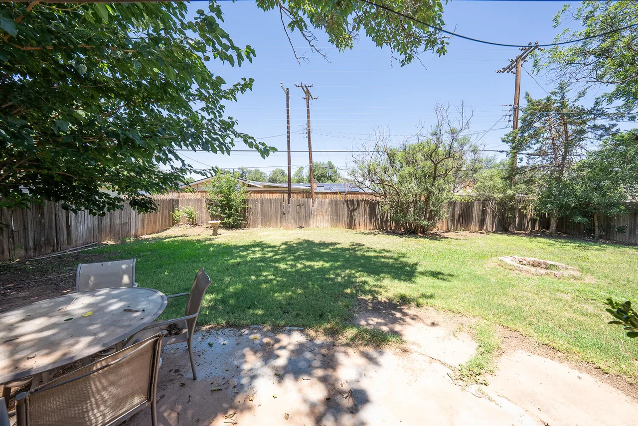 Photo 11 — 4604 31st Street, Lubbock, TX 79410