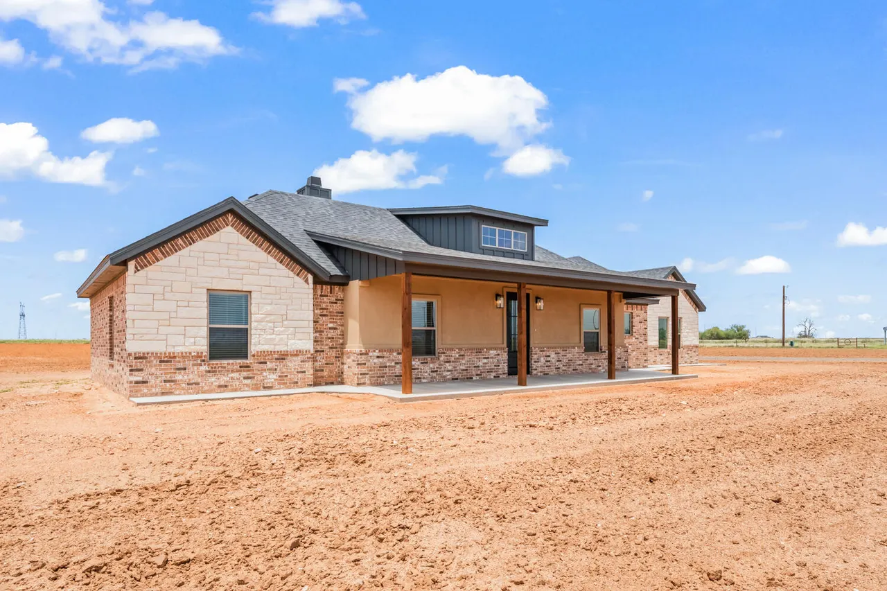 Photo 2 — 7511 N Farm To Market Road 1729, Idalou, TX 79329