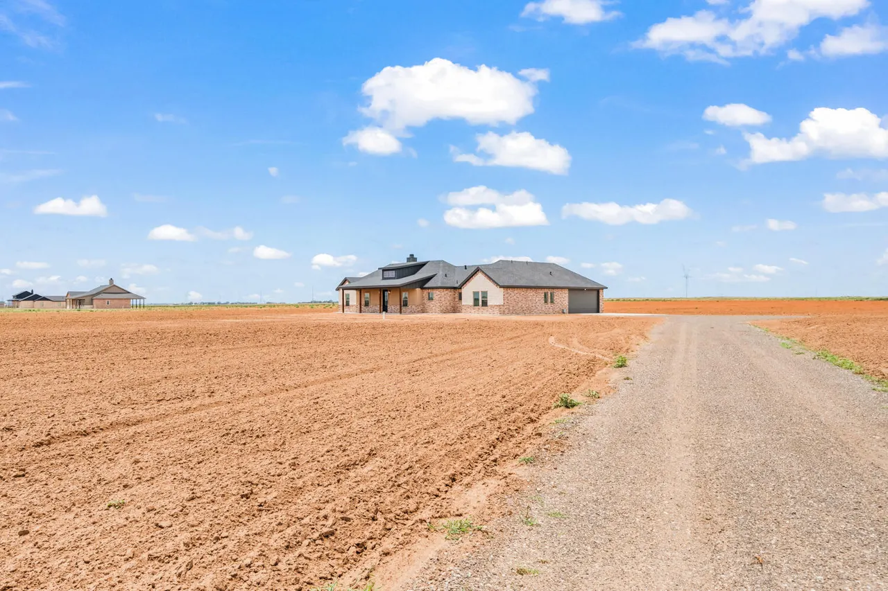 Photo 4 — 7511 N Farm To Market Road 1729, Idalou, TX 79329