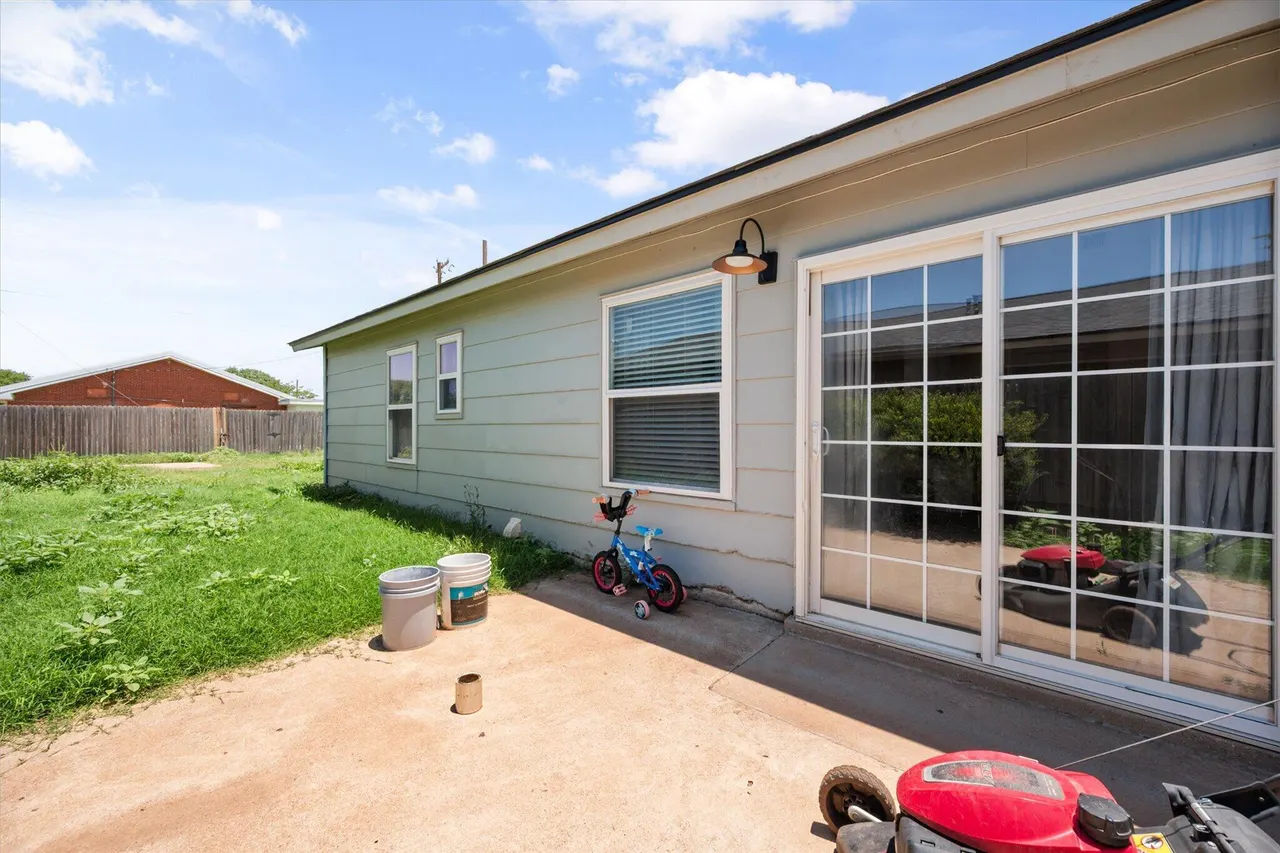 Photo 21 — 6308 27th Street, Lubbock, TX 79407