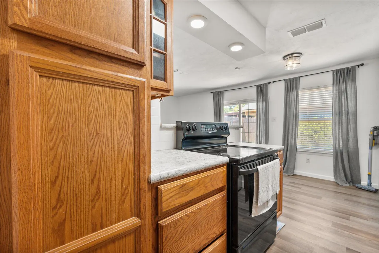 Photo 9 — 6308 27th Street, Lubbock, TX 79407