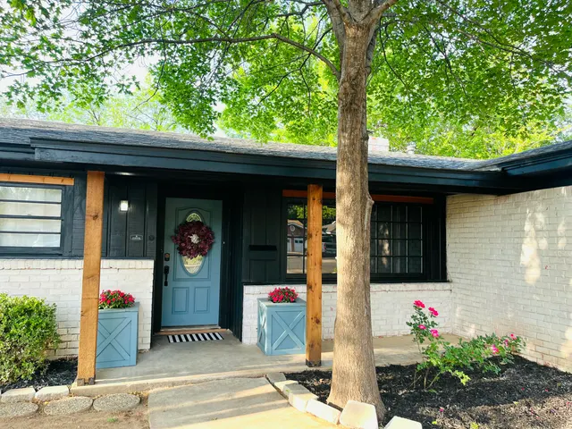 Photo 2 — 3419 59th Street, Lubbock, TX 79413