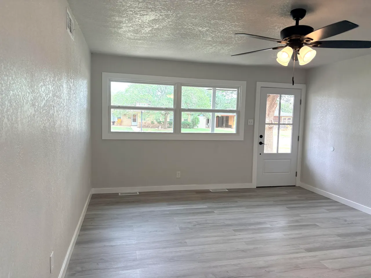 Photo 4 — 1212 E Buckley Street, Brownfield, TX 79316