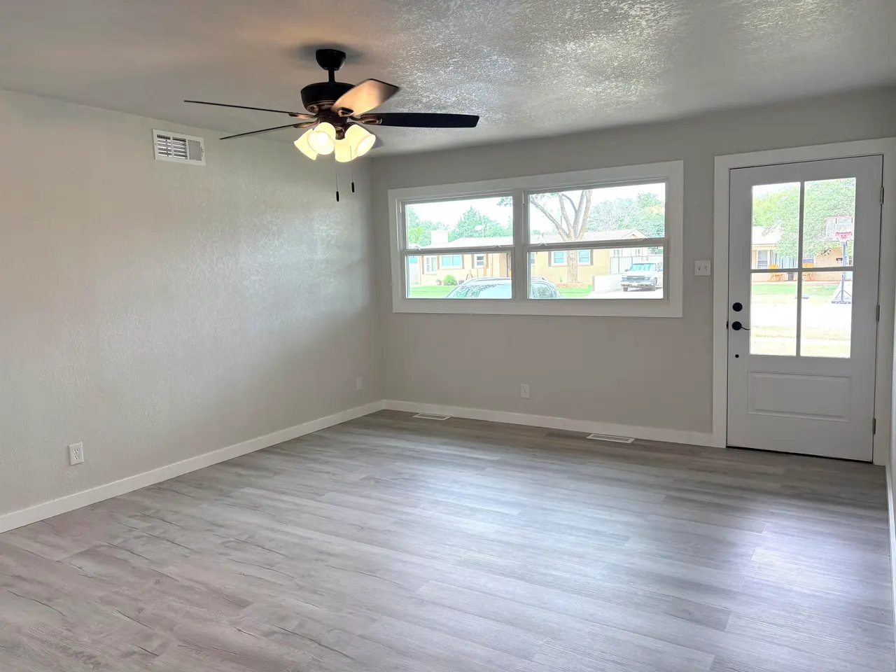 Photo 5 — 1212 E Buckley Street, Brownfield, TX 79316