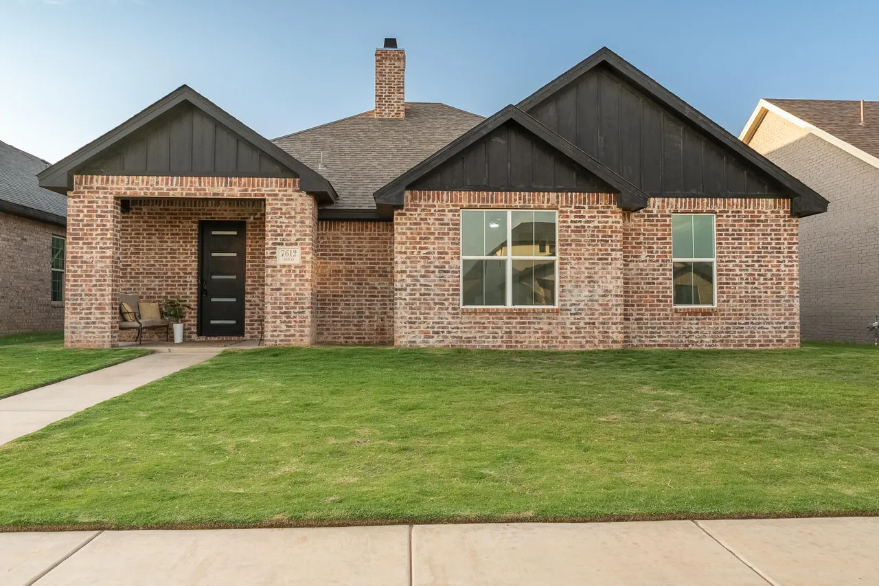 Photo 3 — 7612 53rd Street, Lubbock, TX 79407