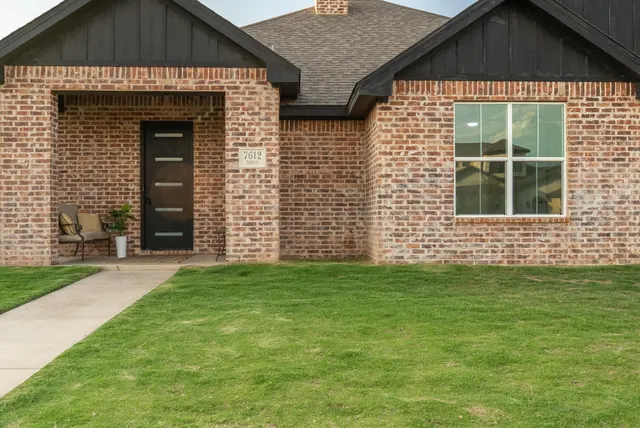 Photo 6 — 7612 53rd Street, Lubbock, TX 79407