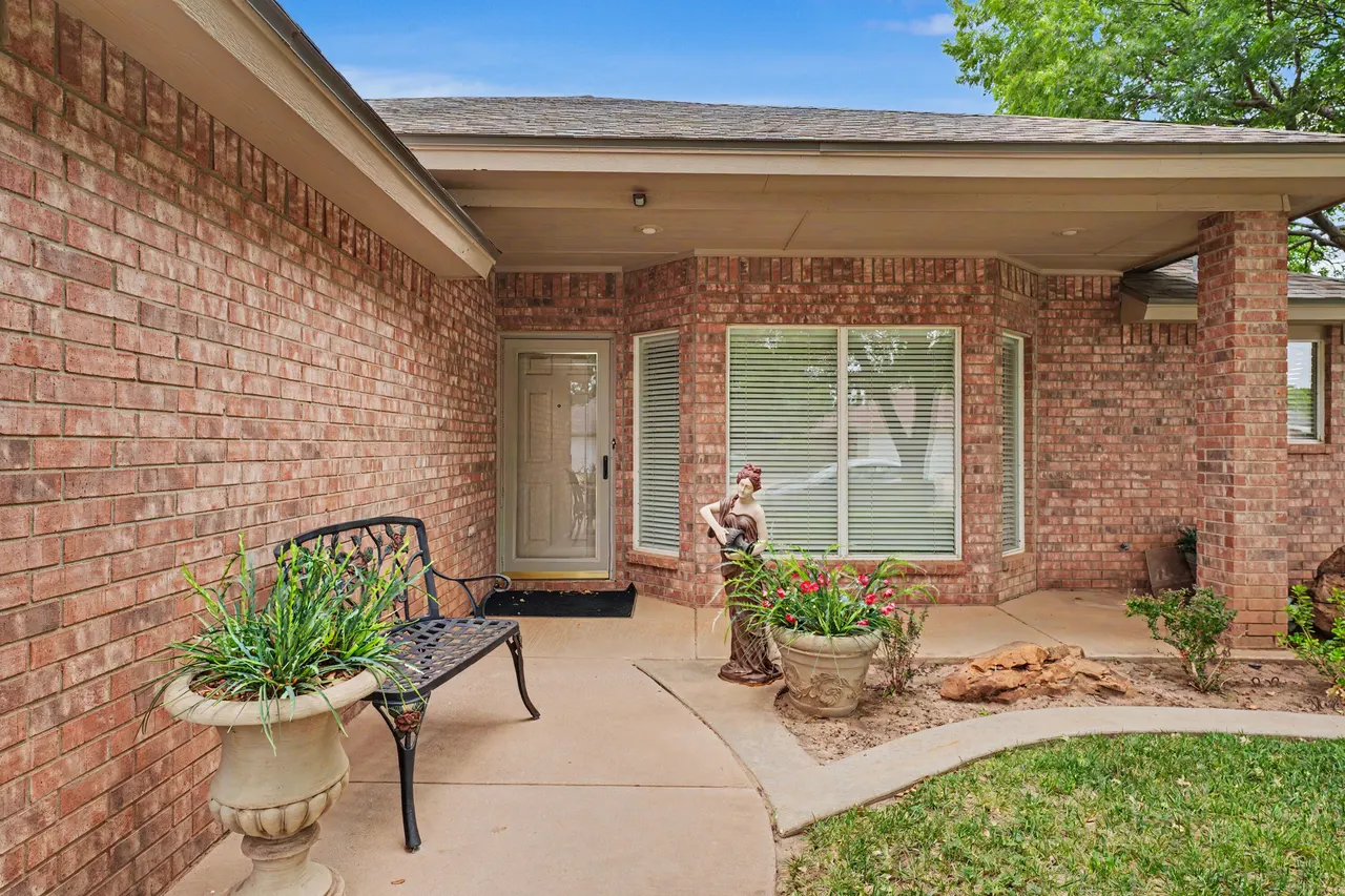 Photo 2 — 2902 85th Street, Lubbock, TX 79423