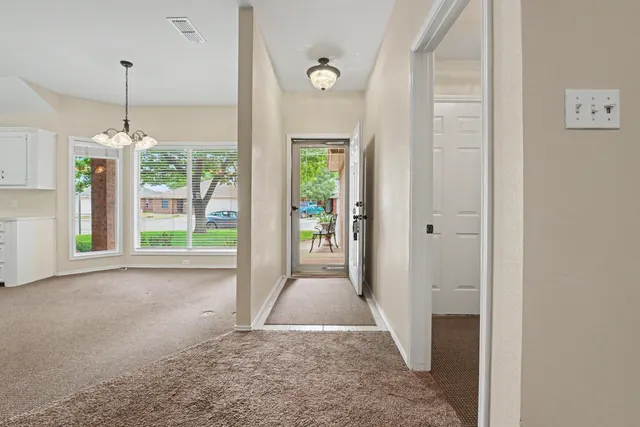 Photo 3 — 2902 85th Street, Lubbock, TX 79423
