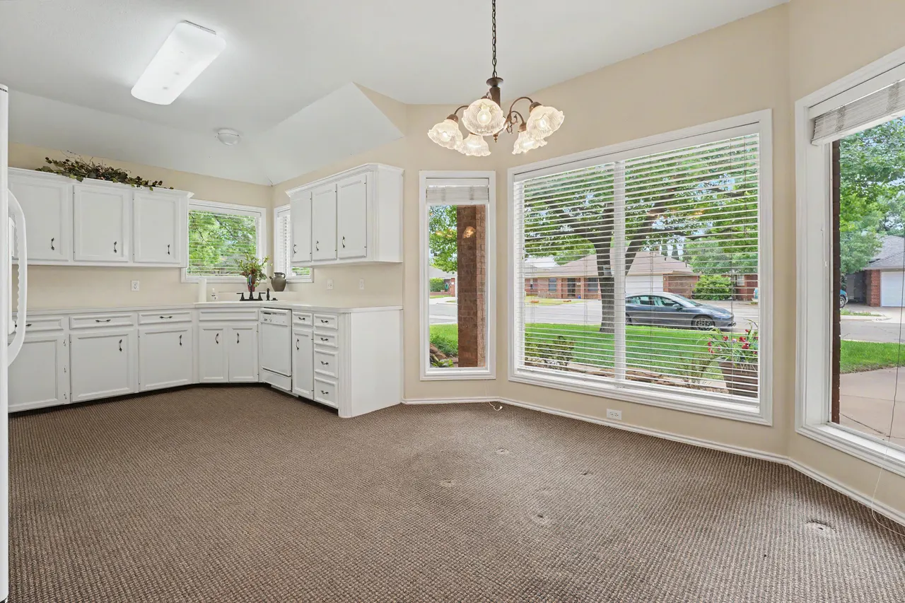Photo 13 — 2902 85th Street, Lubbock, TX 79423