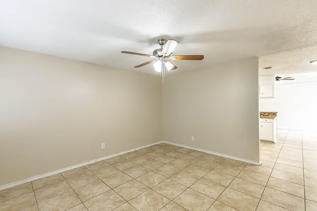 Photo 3 — 1916 71st Street, Lubbock, TX 79412