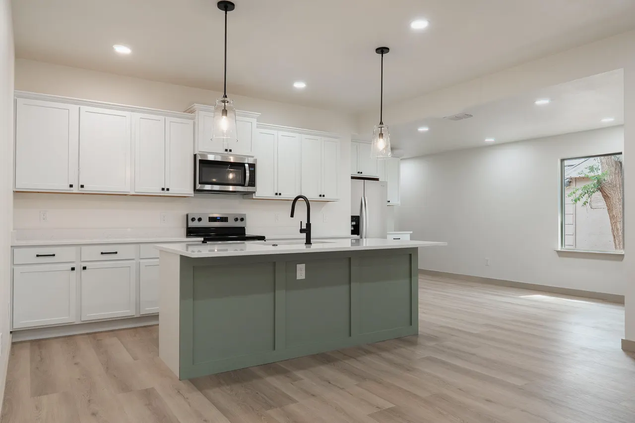 Photo 5 — 2028 N 5th Street, Tahoka, TX 79373