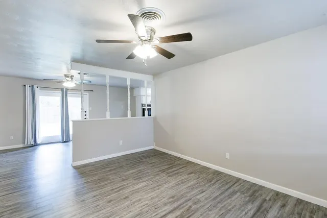 Photo 3 — 406 Bangor Avenue, Lubbock, TX 79416