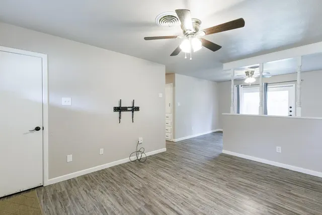Photo 4 — 406 Bangor Avenue, Lubbock, TX 79416