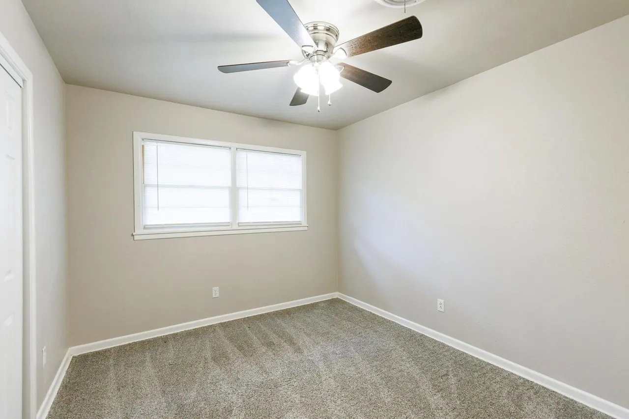 Photo 32 — 406 Bangor Avenue, Lubbock, TX 79416