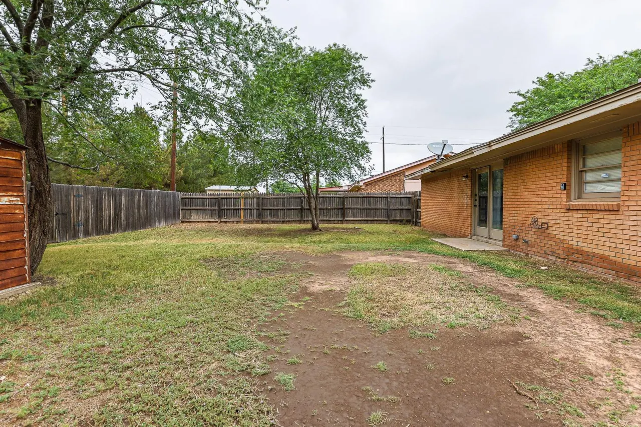 Photo 35 — 406 Bangor Avenue, Lubbock, TX 79416