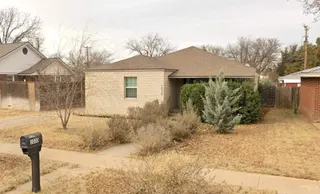 Sold home at 1030 W Garza Street