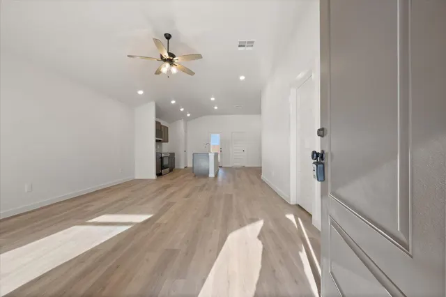 Photo 4 — 2010 Durham Avenue, Wolfforth, TX 79382