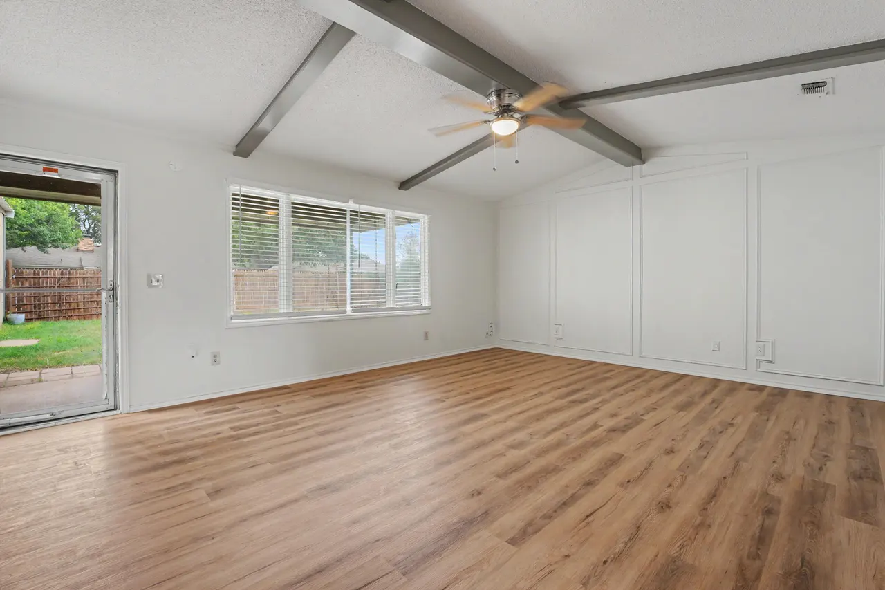 Photo 7 — 5216 94th Street, Lubbock, TX 79424