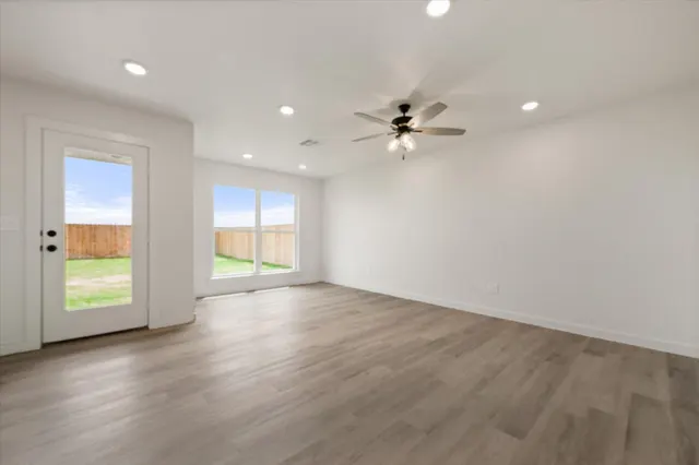 Photo 6 — 7413 64th Street, Lubbock, TX 79407
