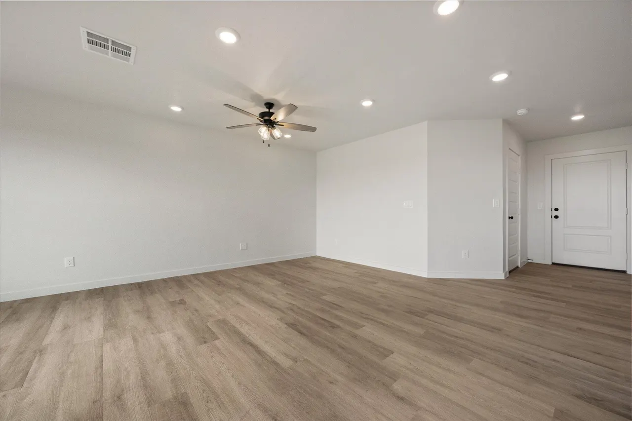 Photo 9 — 7413 64th Street, Lubbock, TX 79407