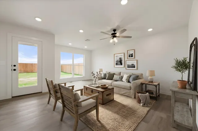 Photo 5 — 7413 64th Street, Lubbock, TX 79407