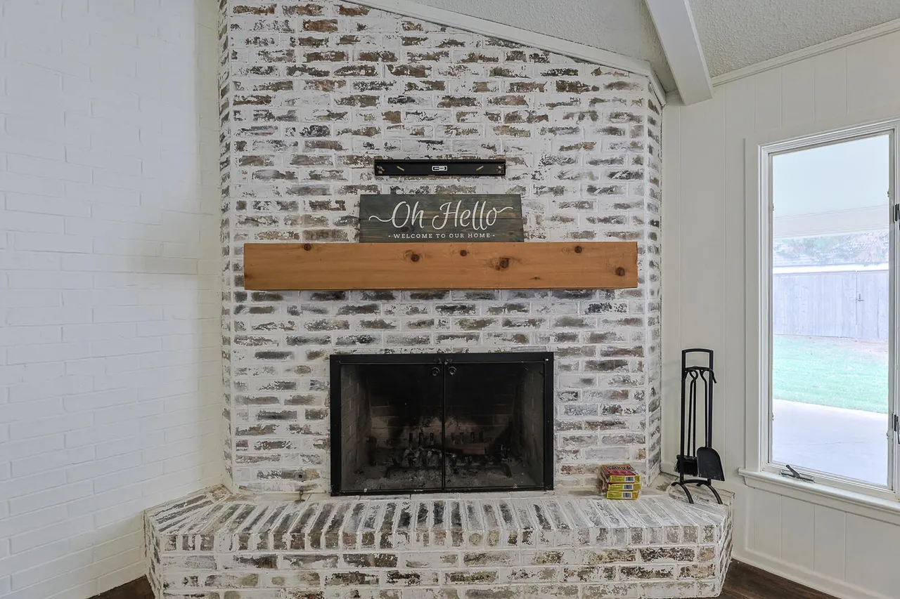 Photo 11 — 5711 74th Street, Lubbock, TX 79424