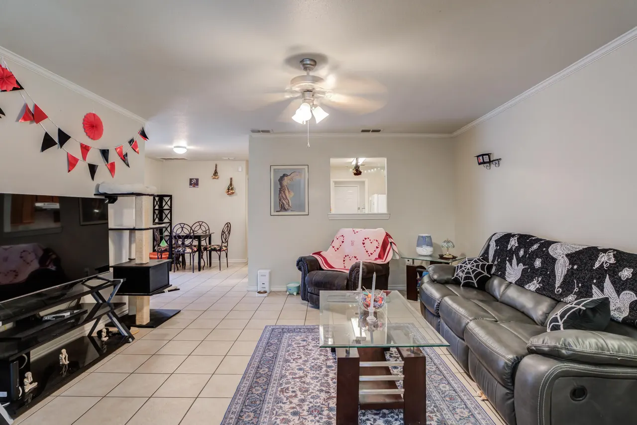 Photo 7 — 918 N Bangor Avenue, Lubbock, TX 79416