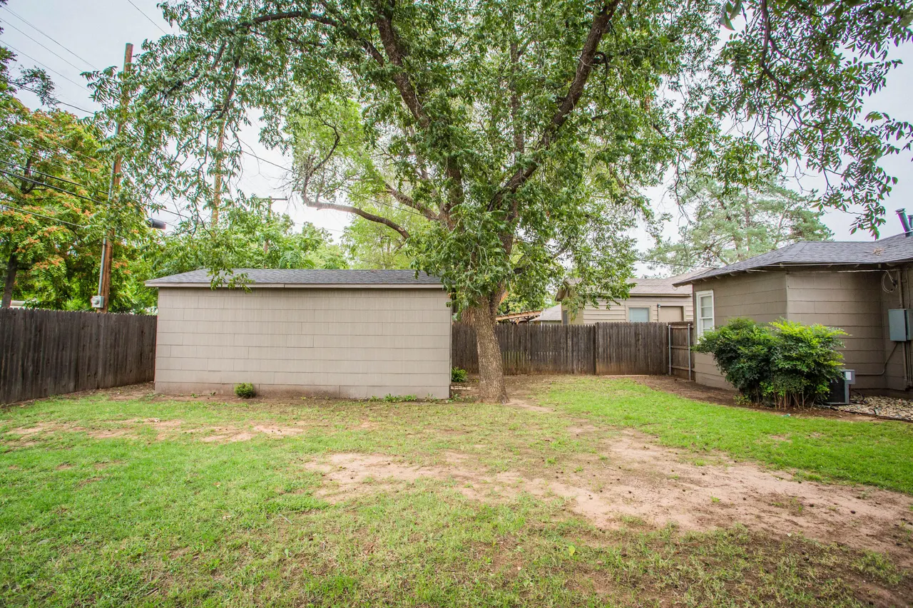 Photo 25 — 2712 30th Street, Lubbock, TX 79410