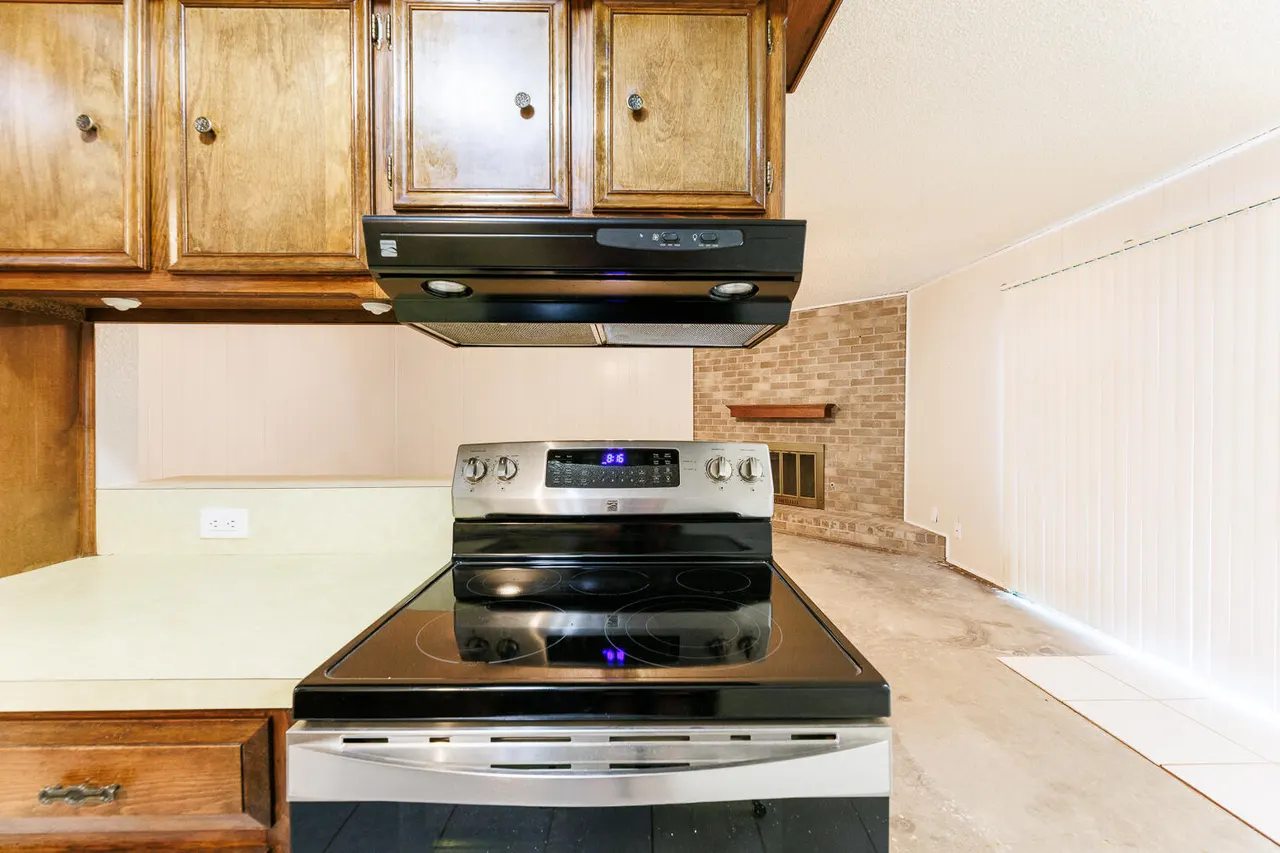 Photo 17 — 5920 14th Street, Lubbock, TX 79416