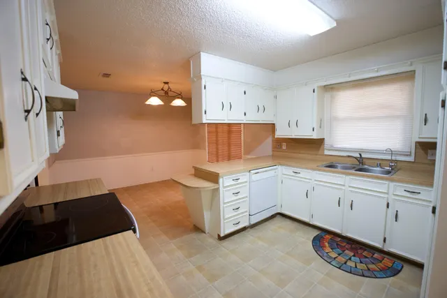 Photo 5 — 9003 Lynnhaven Avenue, Lubbock, TX 79423
