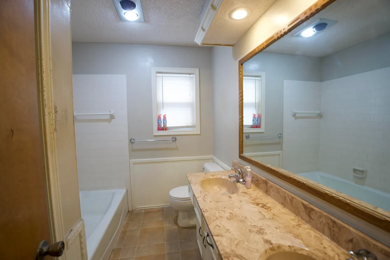 Photo 10 — 9003 Lynnhaven Avenue, Lubbock, TX 79423