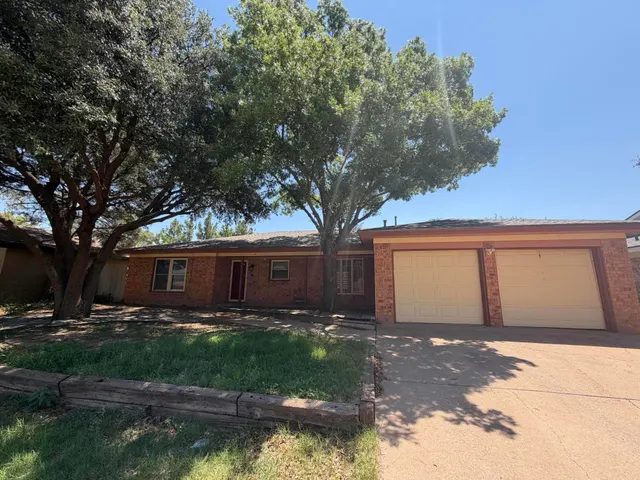 Front exterior — 9003 Lynnhaven Avenue, Lubbock, TX 79423