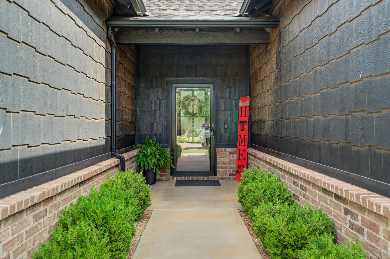 Photo 9 — 3423 126th Street, Lubbock, TX 79423
