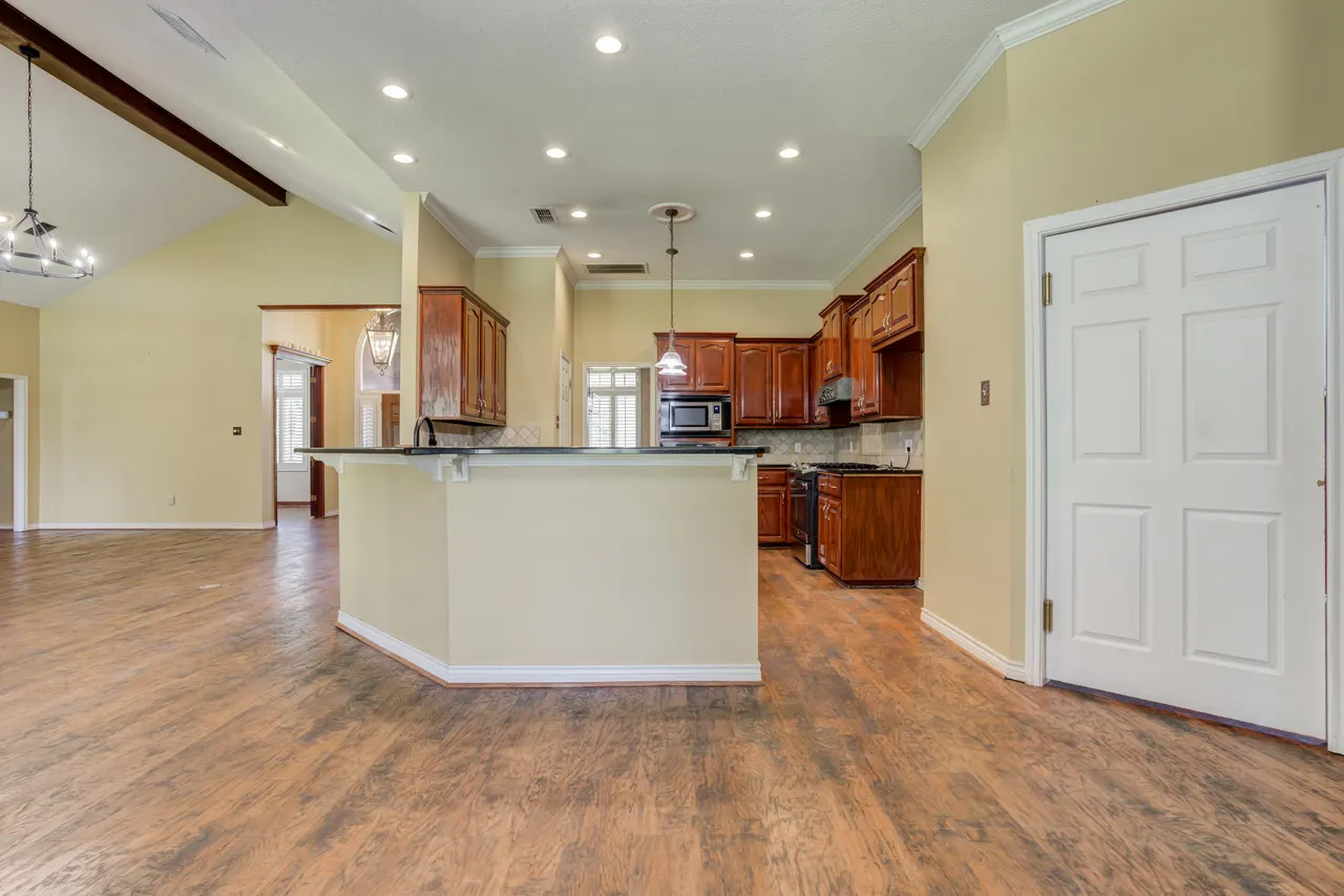 Photo 14 — 7104 78th Street, Lubbock, TX 79424
