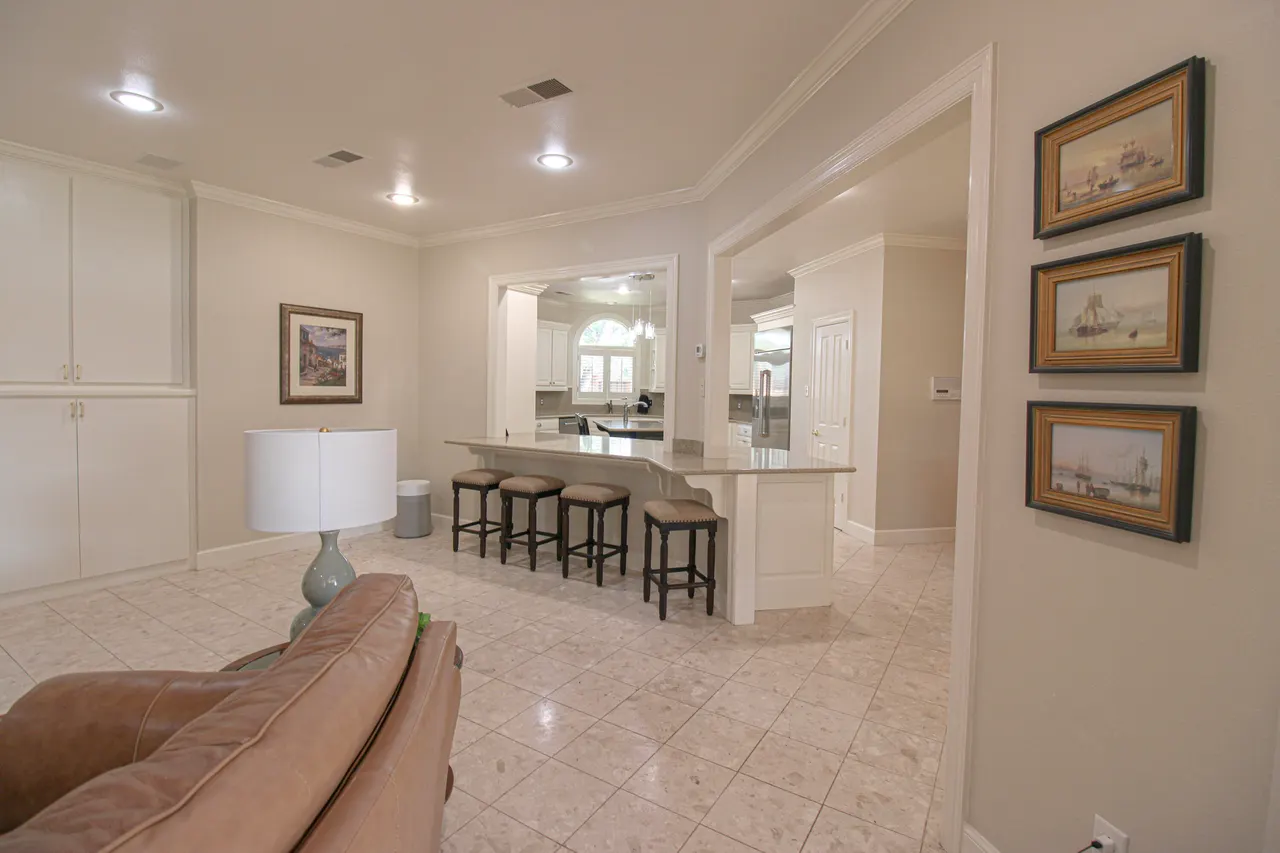 Photo 14 — 8708 Savannah Avenue, Lubbock, TX 79424